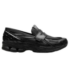 New Balance U1906L Shiny Black Sneaker